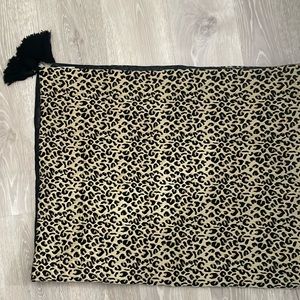Cheetah print throw blanket